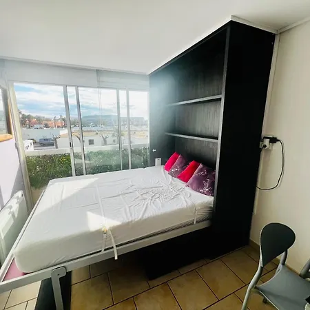 659 2 Pers Port Soleil Piscine Privee Апартаменты