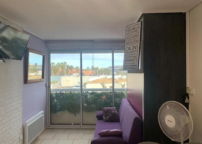 659 2 Pers Port Soleil Piscine Privee